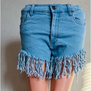 Daisy Fringe Shorts Light Denim Color